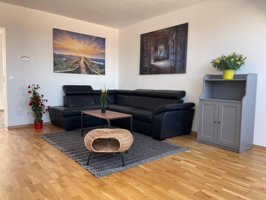 Appartamento Dachgeschoss Fuer 4 Mit Terrasse